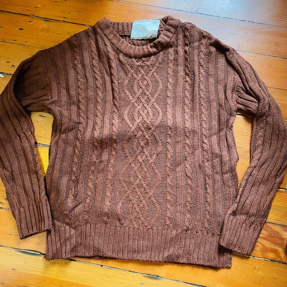 90’s Style Cable-knit Sweater